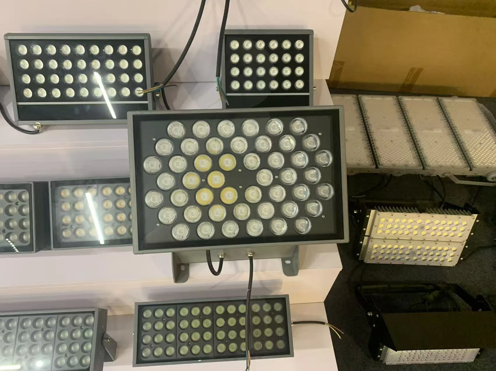 Small LED flood lights